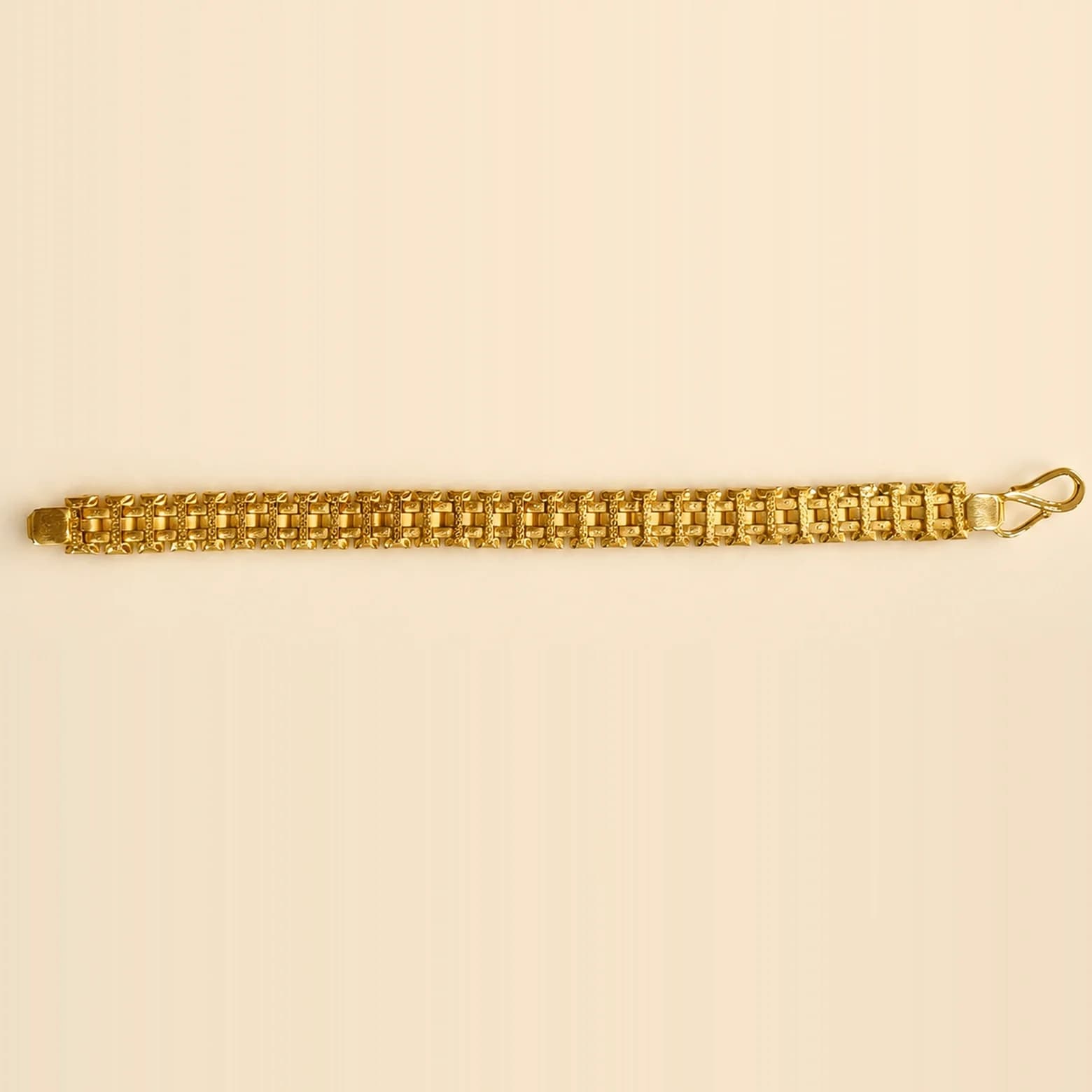 Nithya Lite Chain Bracelet