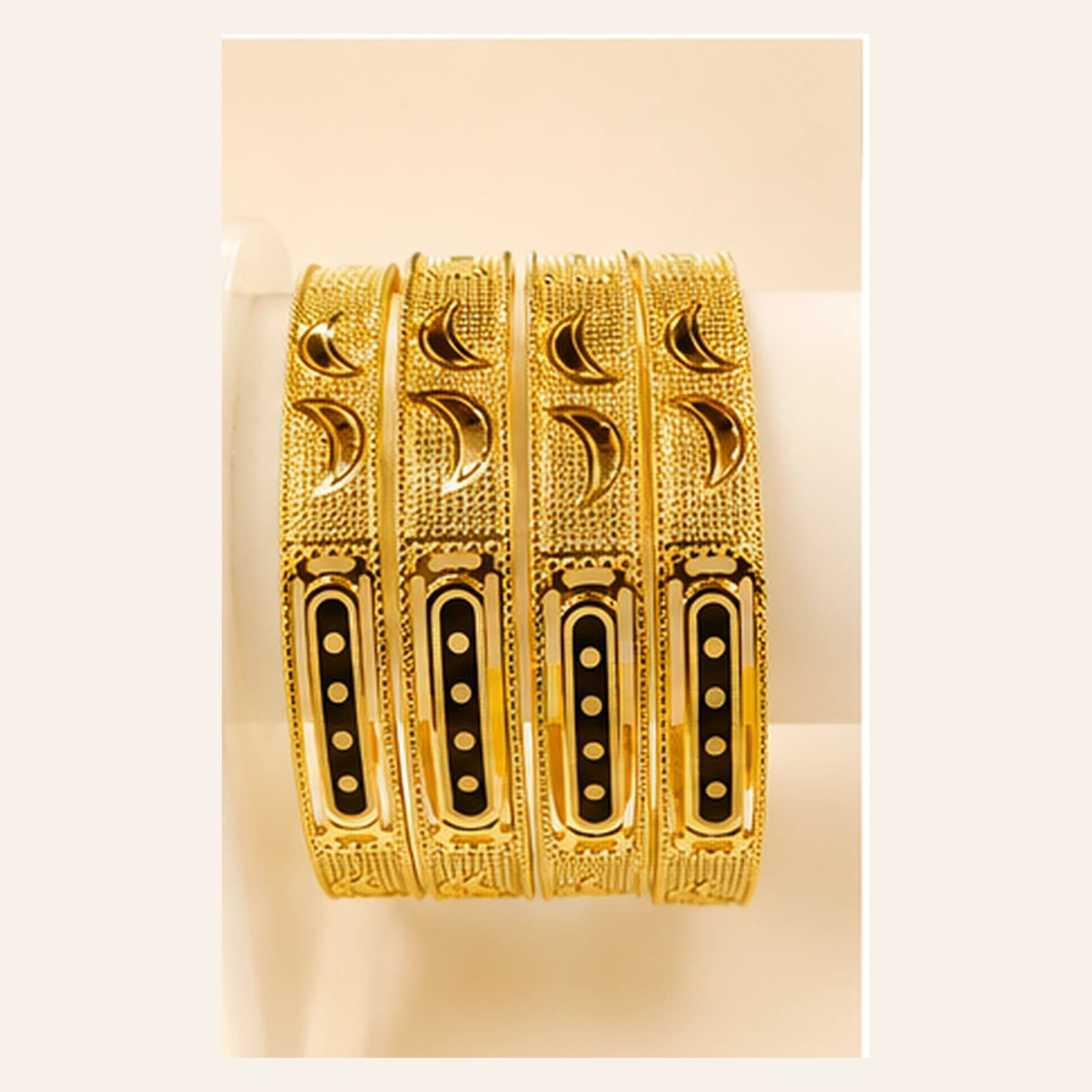 Parampara Contemporary Bangle